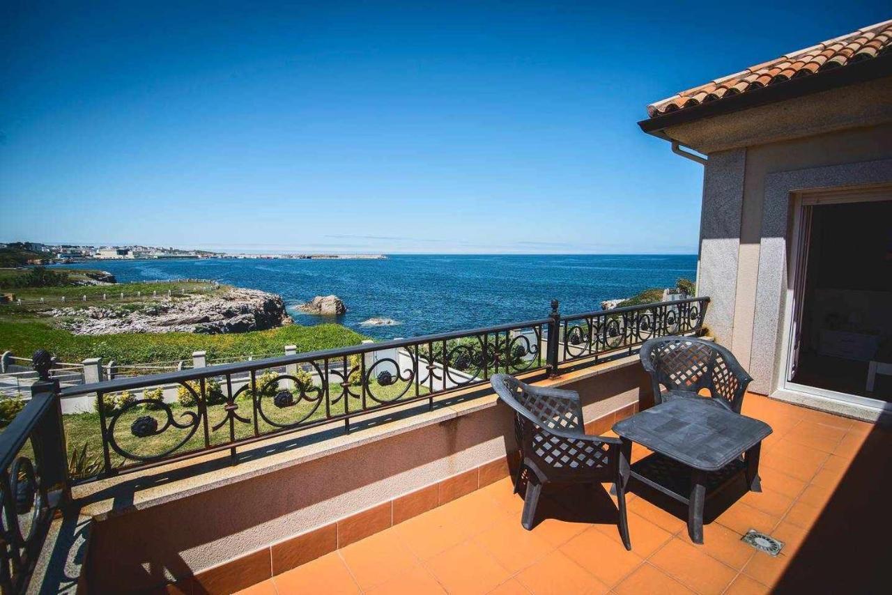 Chalet Pareado Con Jardin En 1ª Linea De Mar Villa Burela Kültér fotó